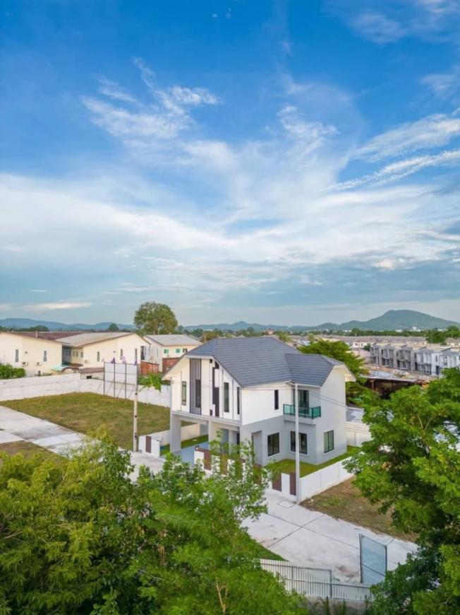 จะผ่อนตรงหรือกู้ผ่านธนาคารก็ได้   ขาย โครงการบ้านเดี่ยวสวนเสือ  DIFFER HOUSE ภาพที่ 3